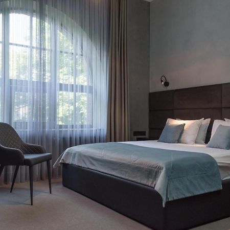 Brik Hotel Одесса Экстерьер фото