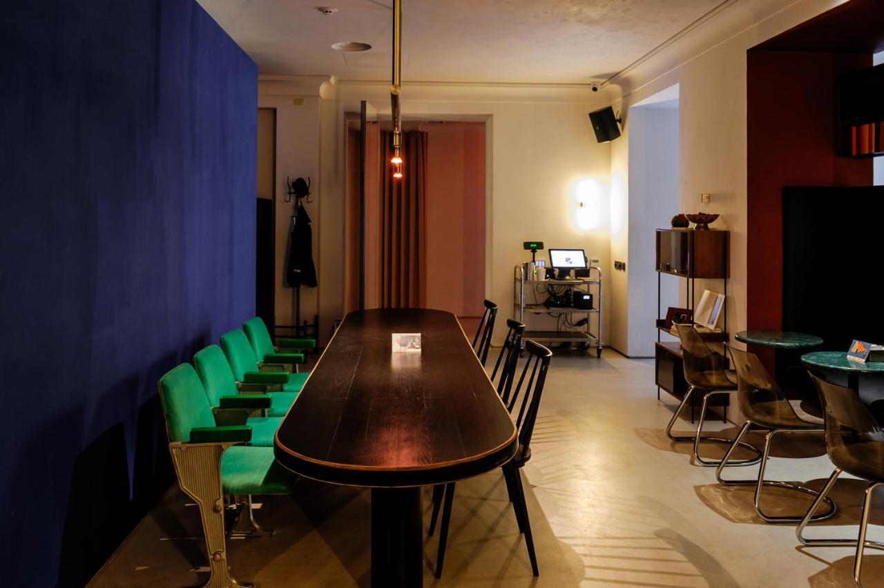 Brik Hotel Одесса Экстерьер фото